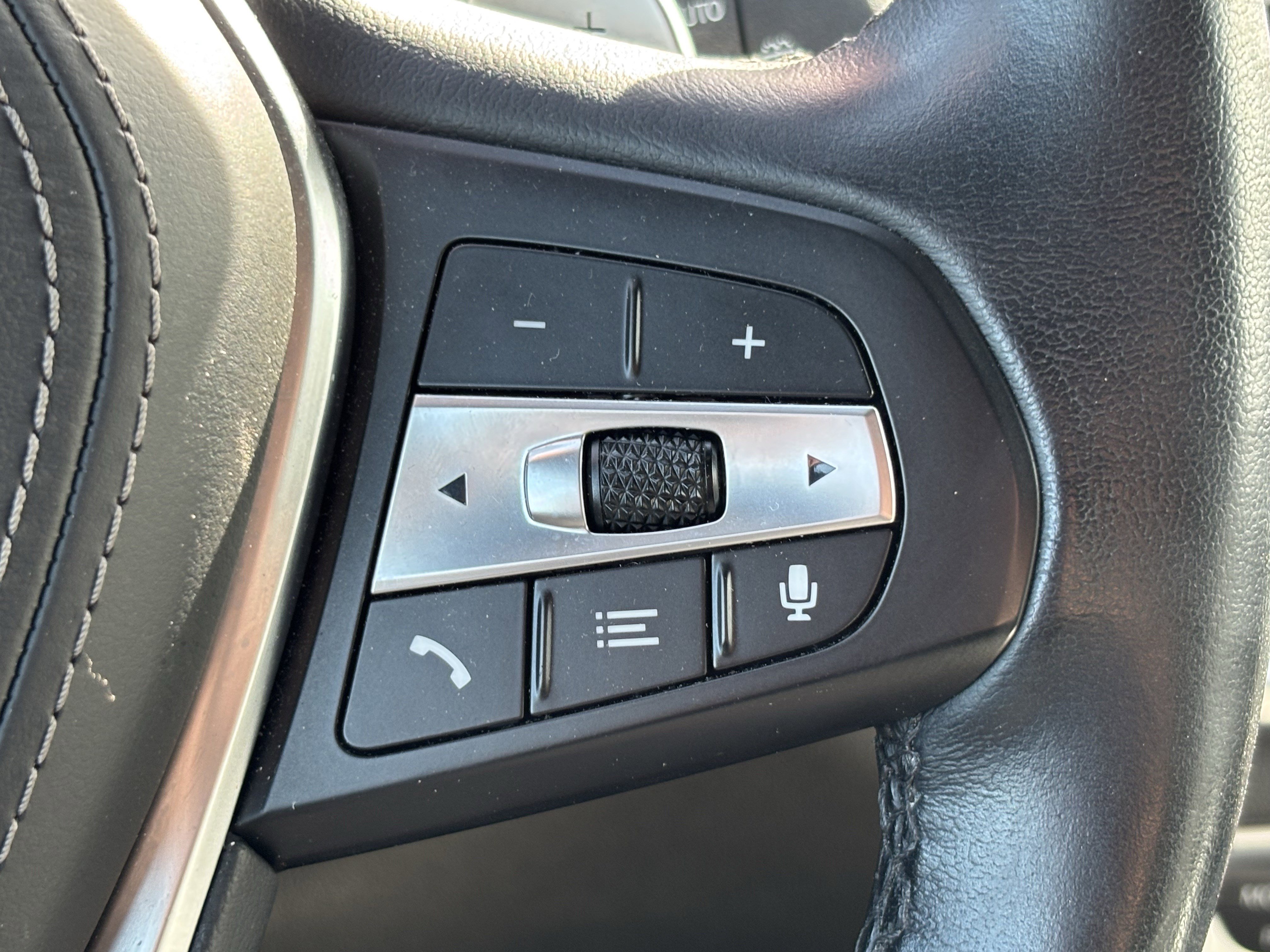 Certified 2022 BMW X5 xDrive45e w/ Luxury Seating Package image 20