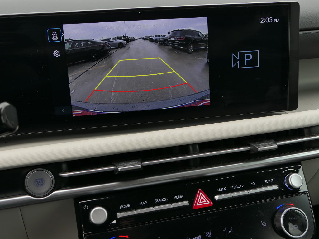 Used 2025 Hyundai Tucson SEL FWD image 16