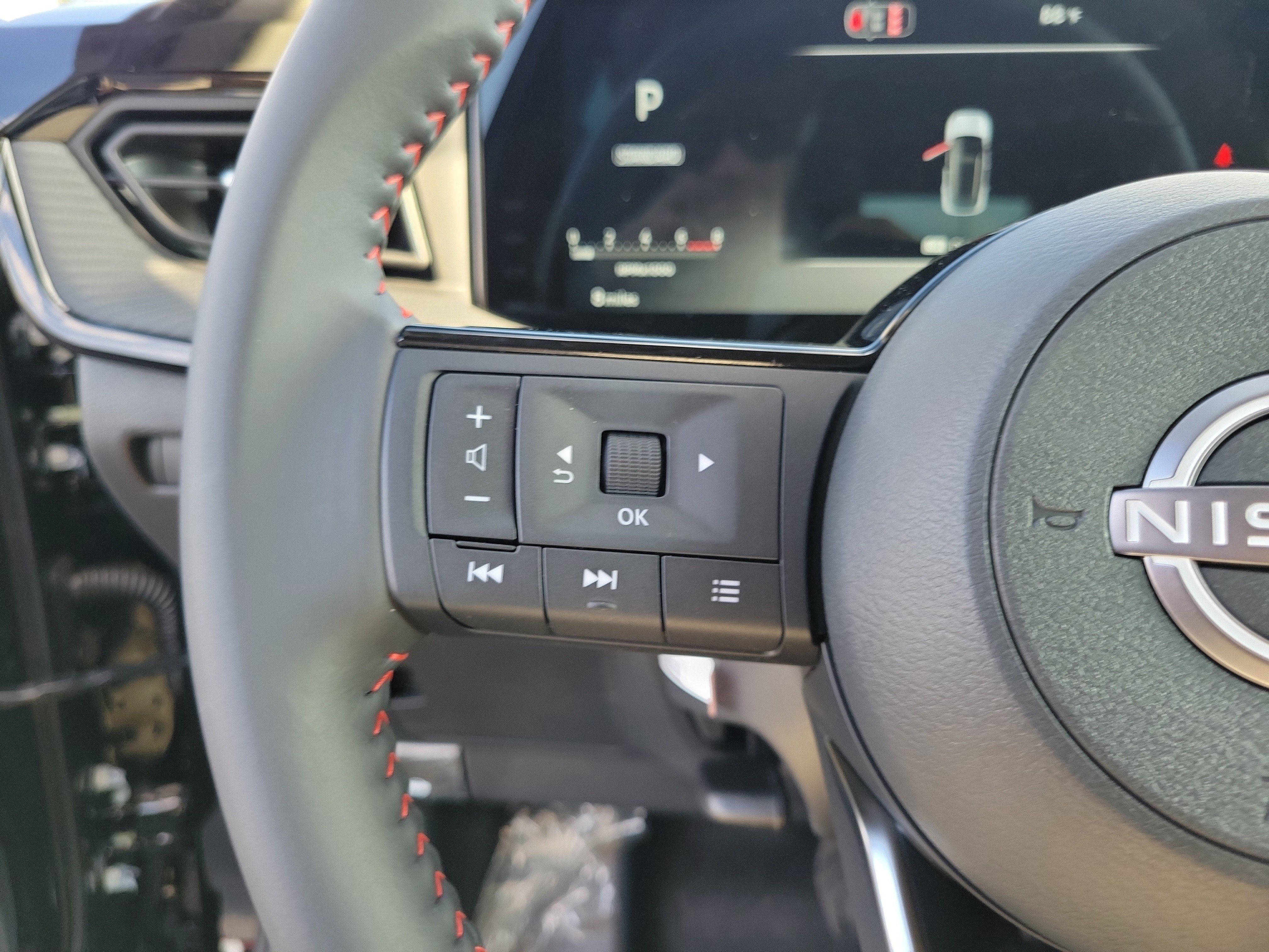 New 2026 Nissan Kicks SR w/ Cold Weather Package image 23