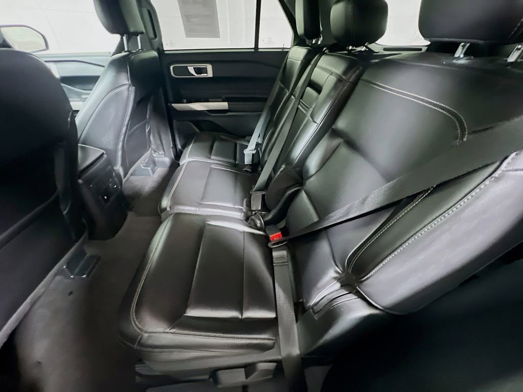 Used 2023 Ford Explorer XLT w/ Equipment Group 202A image 21