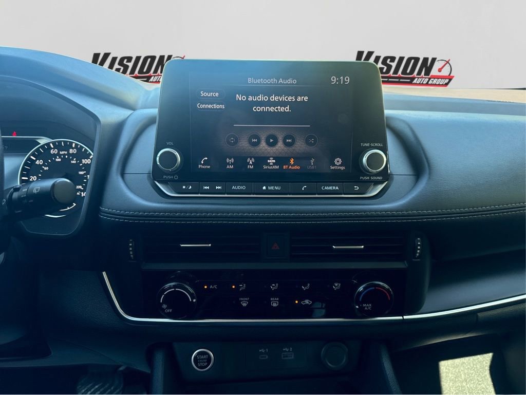 Used 2023 Nissan Rogue S image 11