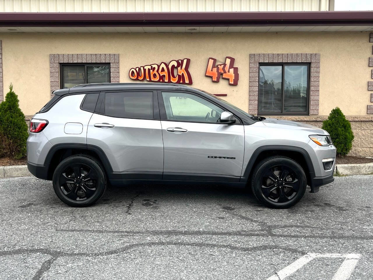 Used 2019 Jeep Compass Latitude image 37