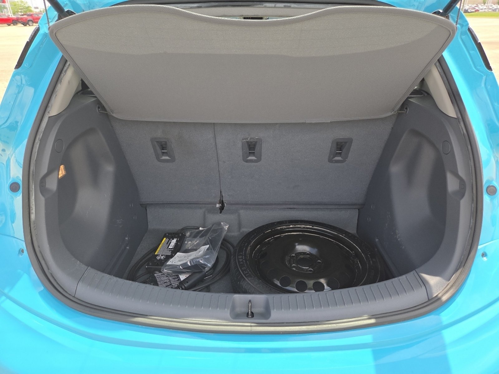 Used 2020 Chevrolet Bolt LT FWD image 17