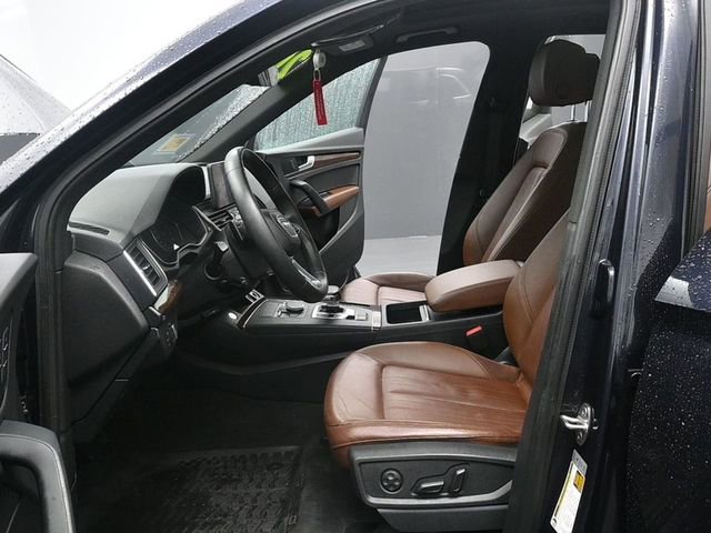 Used 2020 Audi Q5 2.0T Premium w/ Convenience Package image 9
