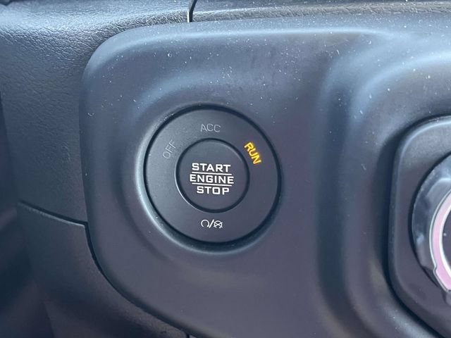 Used 2023 Jeep Gladiator Sport AWD/4WD image 31