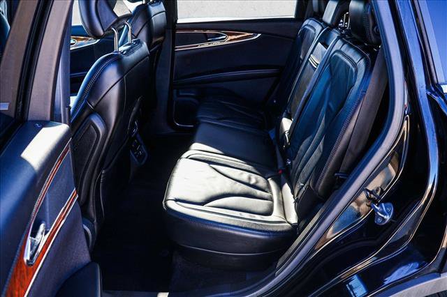 Used 2016 Lincoln MKX Reserve w/ Climate Package AWD/4WD image 22