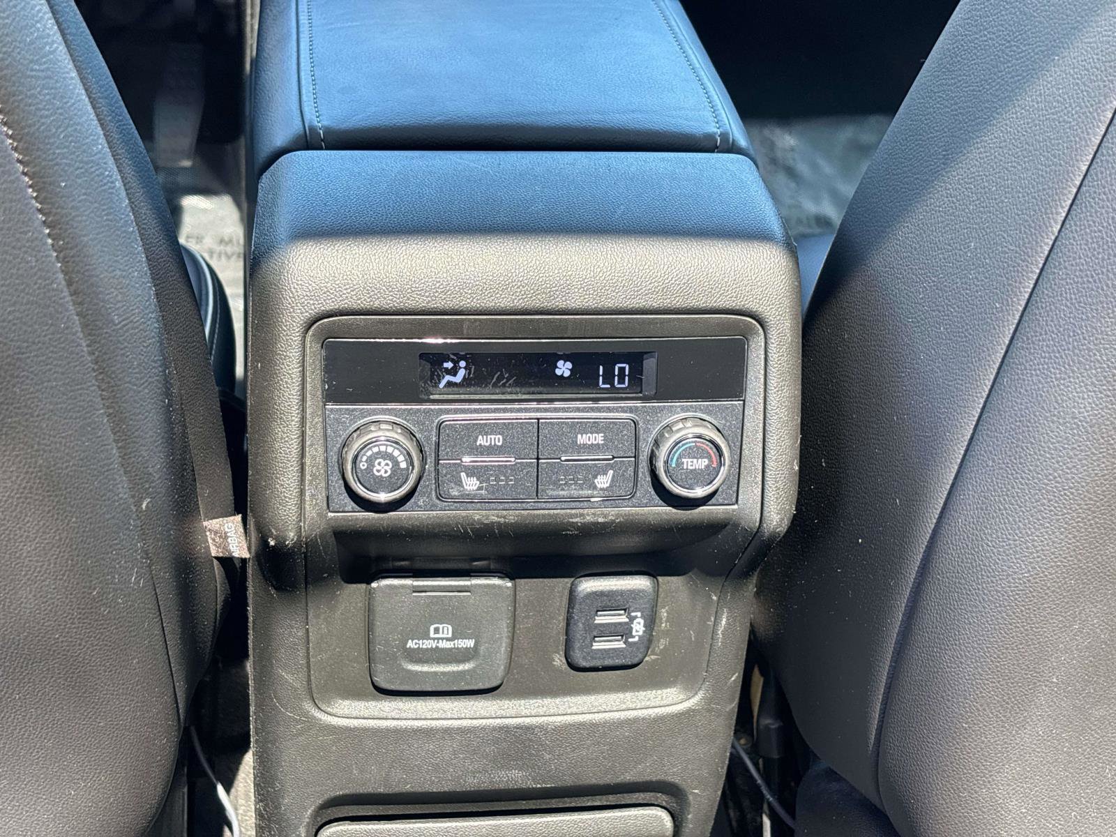 Used 2017 GMC Acadia Denali w/ Technology Package image 11