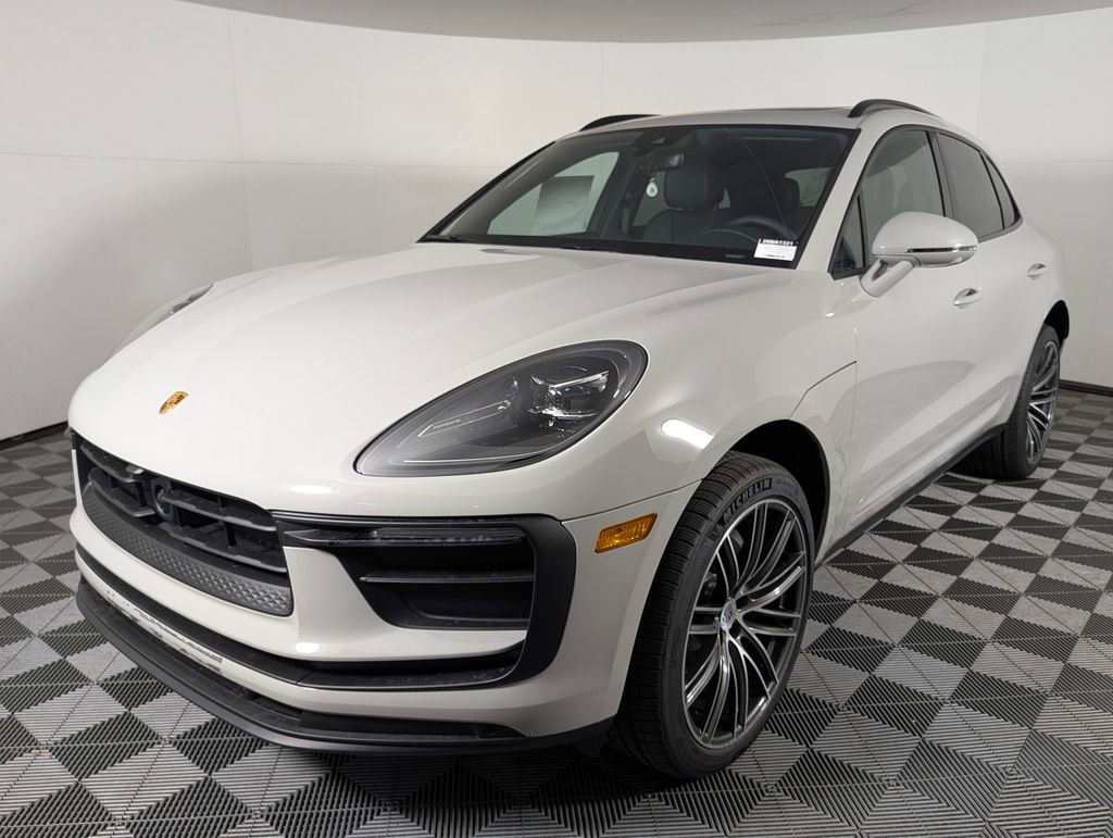 New 2026 Porsche Macan image 1