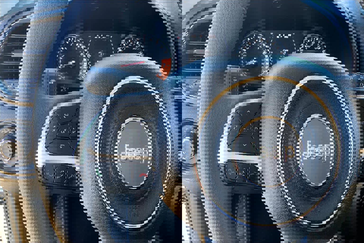 Used 2023 Jeep Renegade Latitude image 23