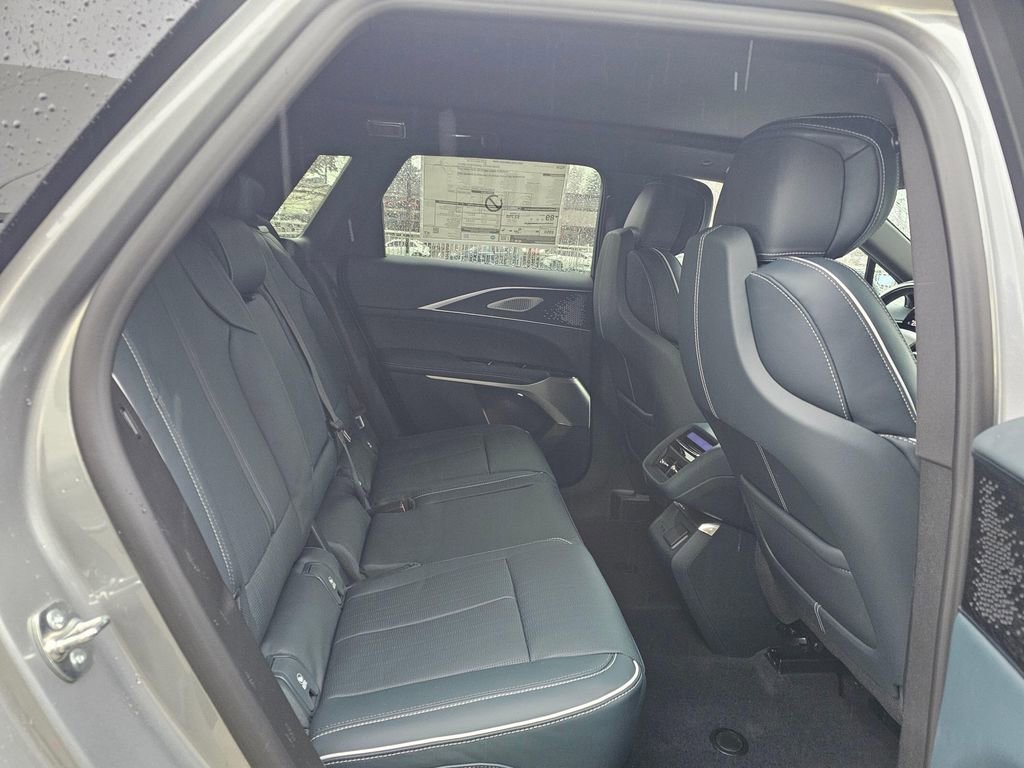 New 2026 Cadillac Lyriq Signature Sport image 11