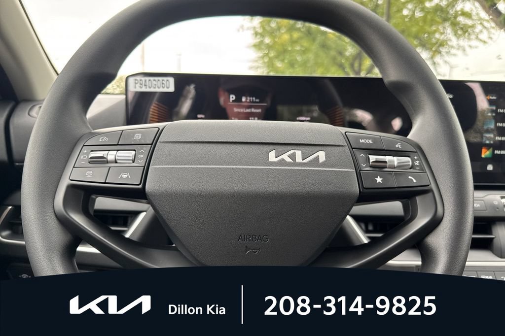 New 2026 Kia K4 FWD image 24