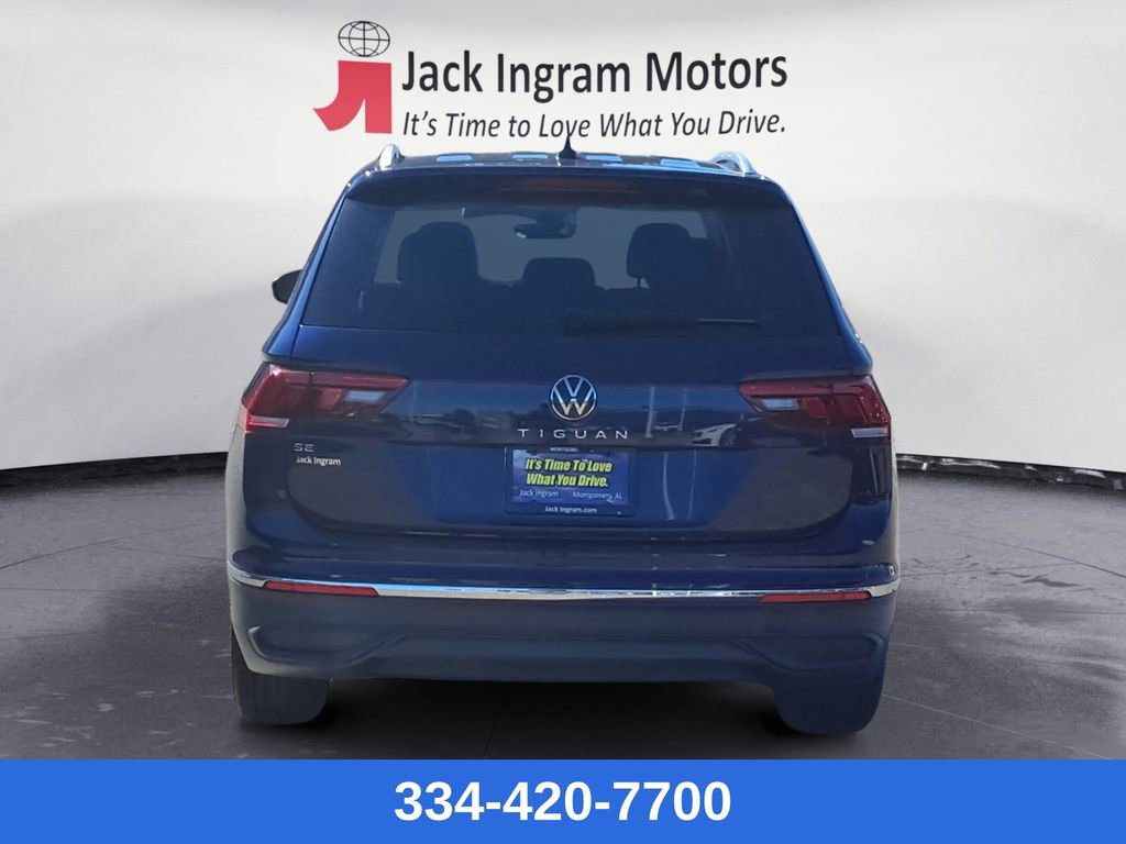 Certified 2022 Volkswagen Tiguan SE image 4