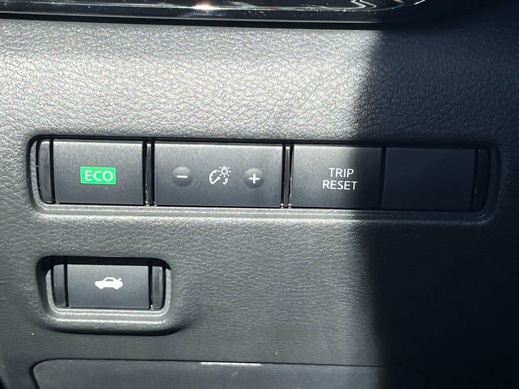 New 2025 Nissan Sentra SV w/ SV Premium Package image 21