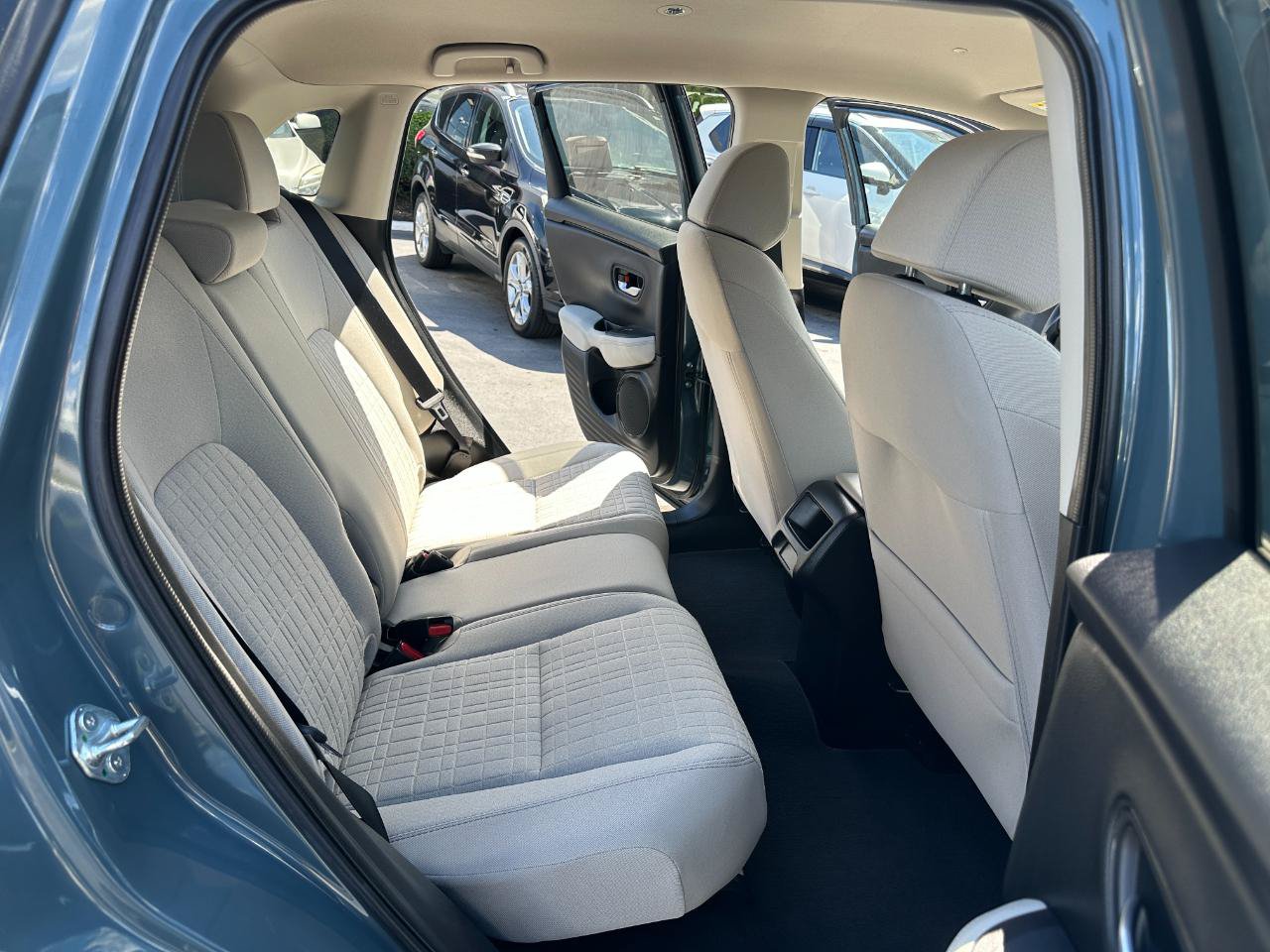 Used 2024 Honda HR-V LX image 35