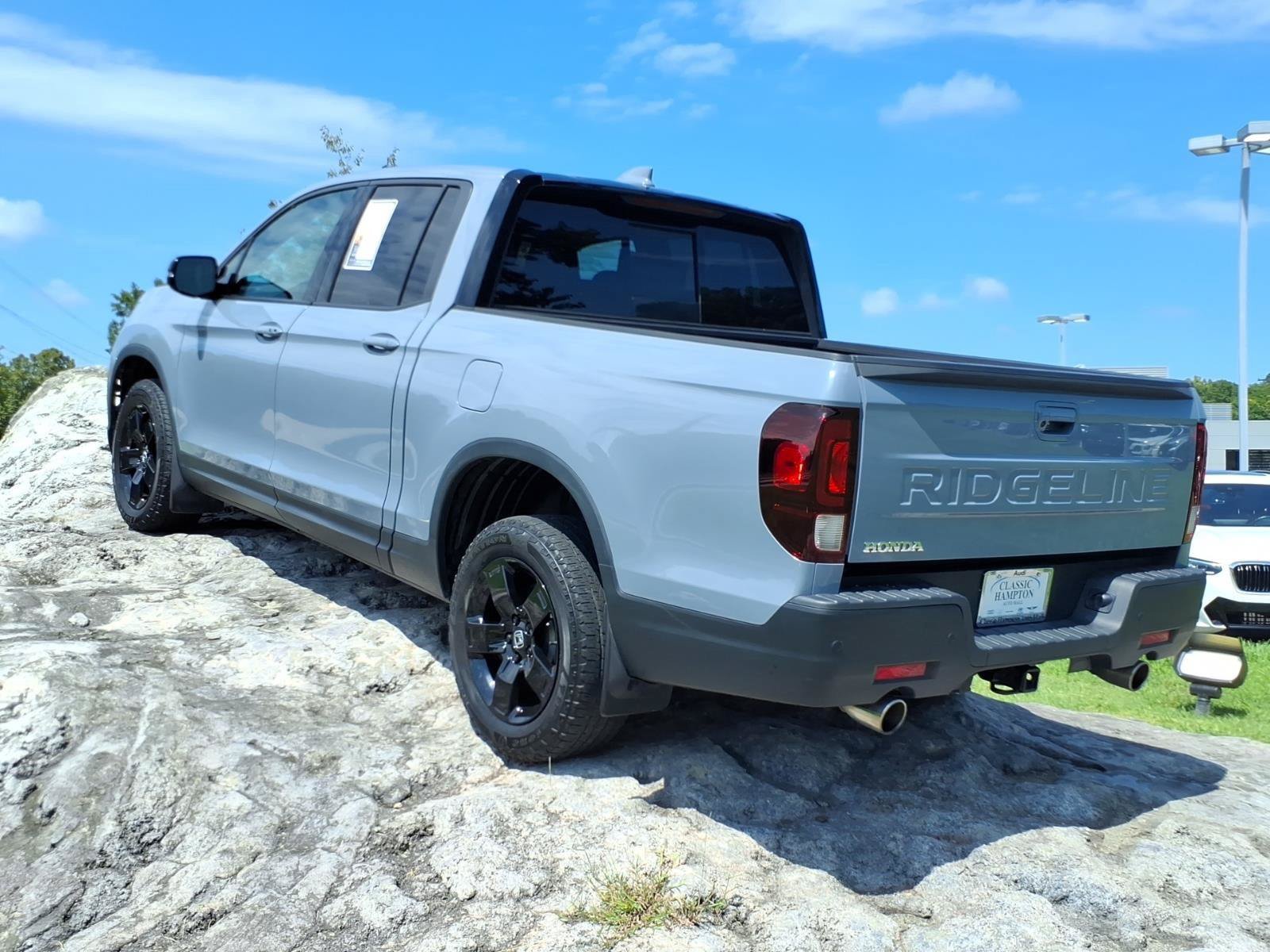 Used 2024 Honda Ridgeline Black Edition image 10