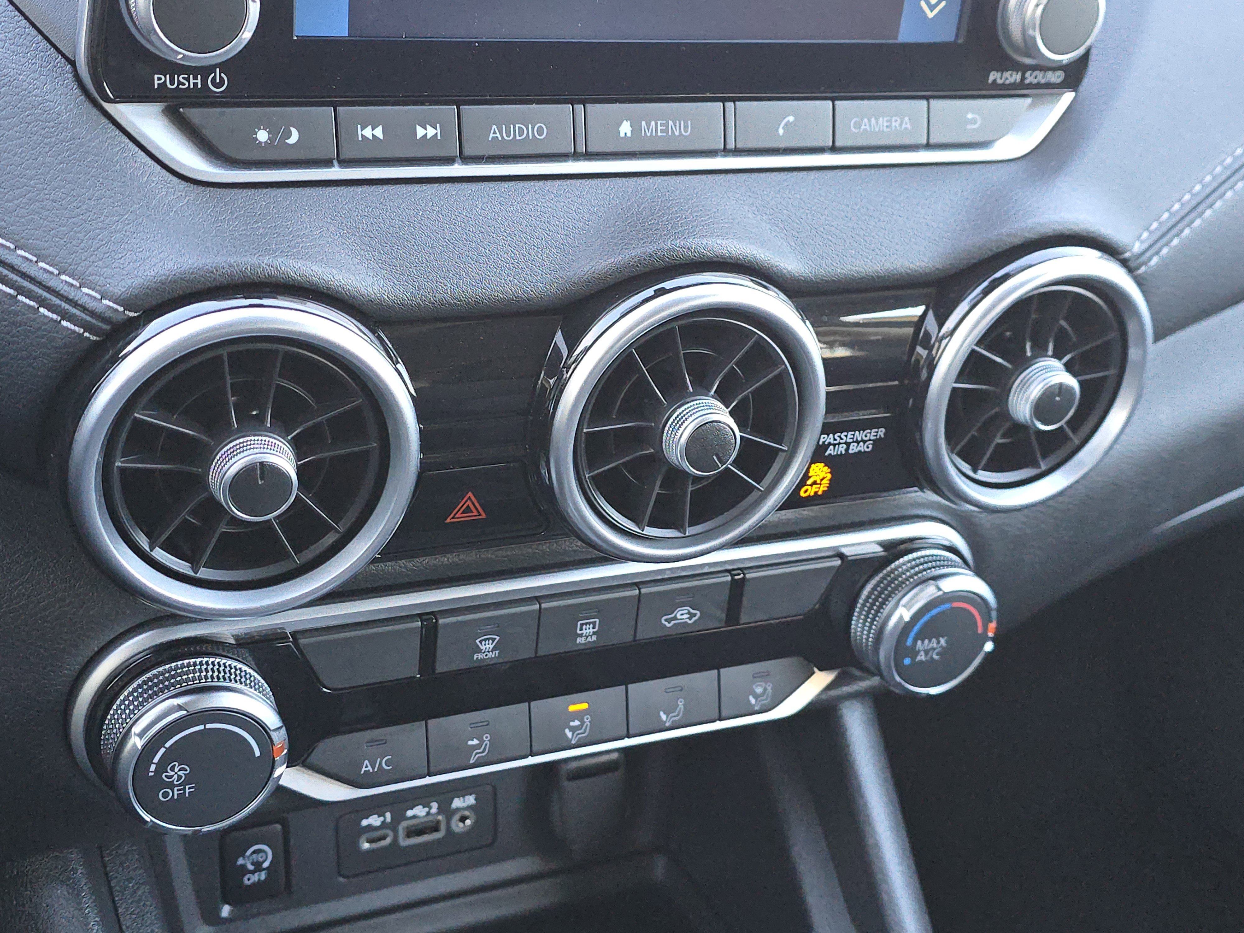 Used 2024 Nissan Sentra SV image 23