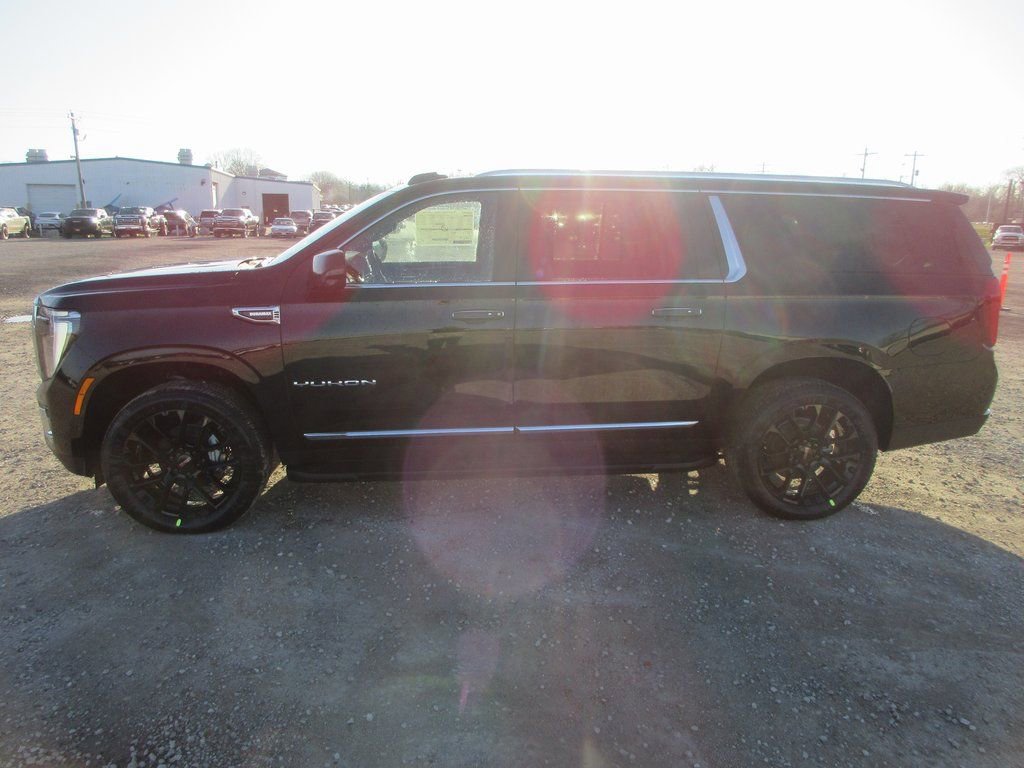 New 2026 GMC Yukon XL Elevation w/ Elevation Premium Package image 8