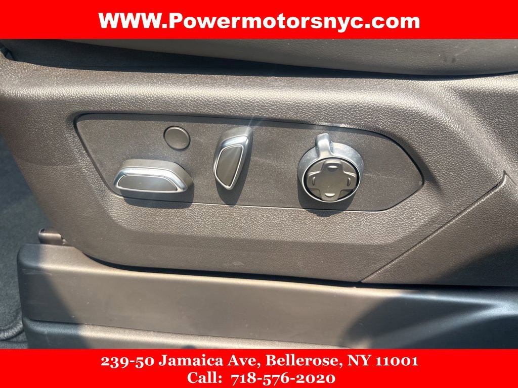 Used 2025 Cadillac Escalade Sport Platinum AWD/4WD image 37