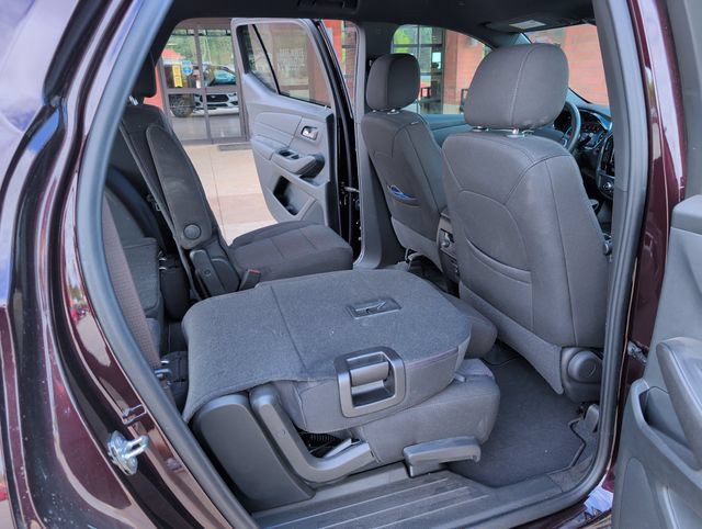 Used 2023 Chevrolet Traverse LT AWD/4WD image 29