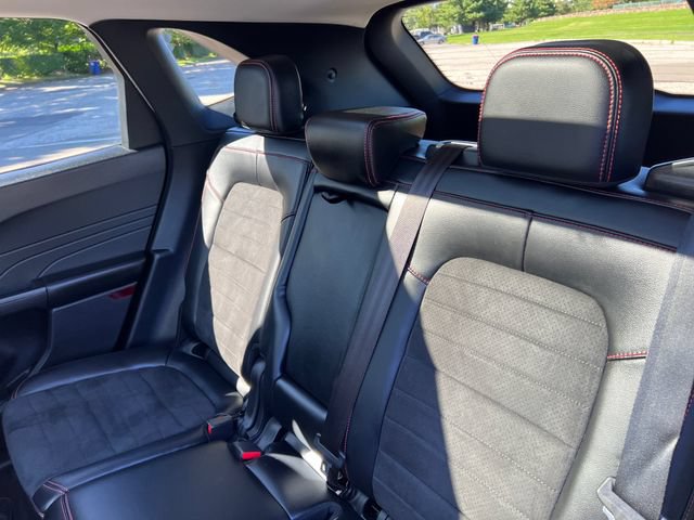 Used 2022 Ford Escape SEL w/ SEL Stealth AWD Package image 24