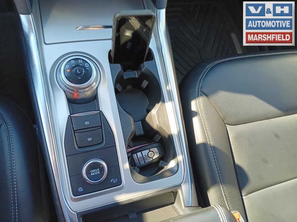 Used 2022 Ford Explorer XLT w/ Equipment Group 202A AWD/4WD image 10