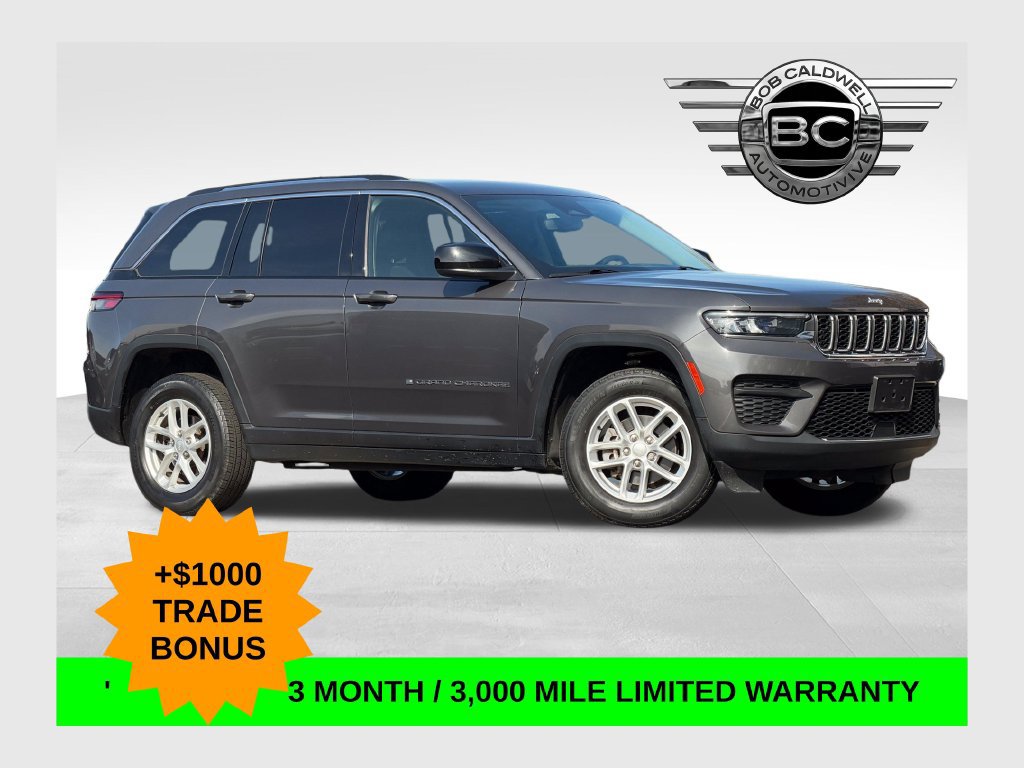 Used 2023 Jeep Grand Cherokee Laredo X AWD/4WD image 1