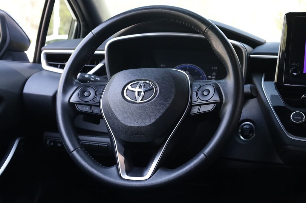 Used 2023 Toyota Corolla XSE image 5