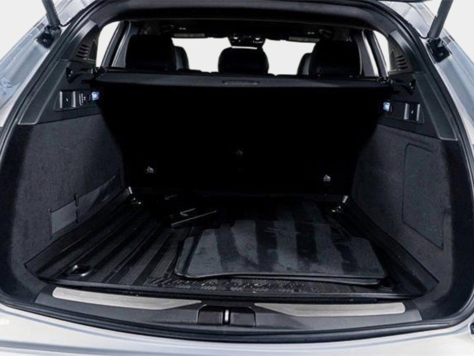 Used 2024 Maserati Grecale GT image 49