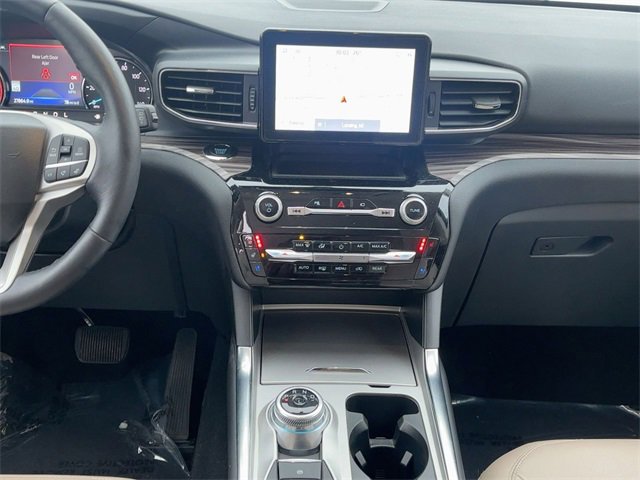 Used 2023 Ford Explorer Limited image 29