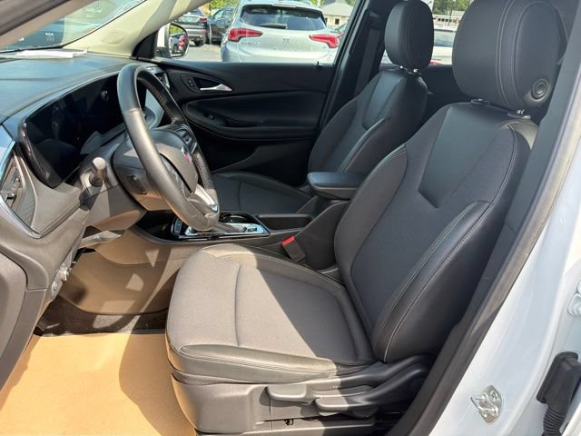 Used 2025 Buick Encore GX Preferred FWD image 12