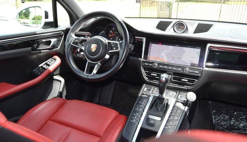 Used 2019 Porsche Macan AWD/4WD image 24