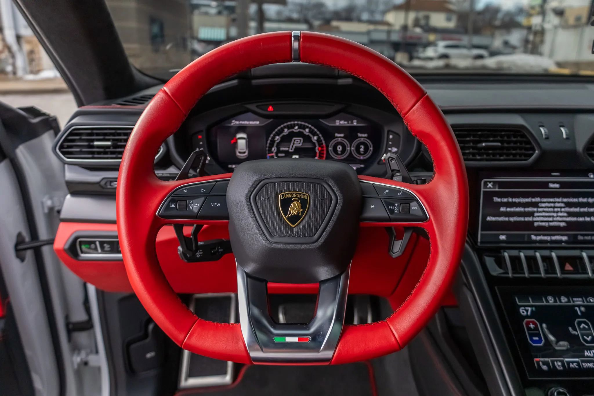 Used 2022 Lamborghini Urus image 39