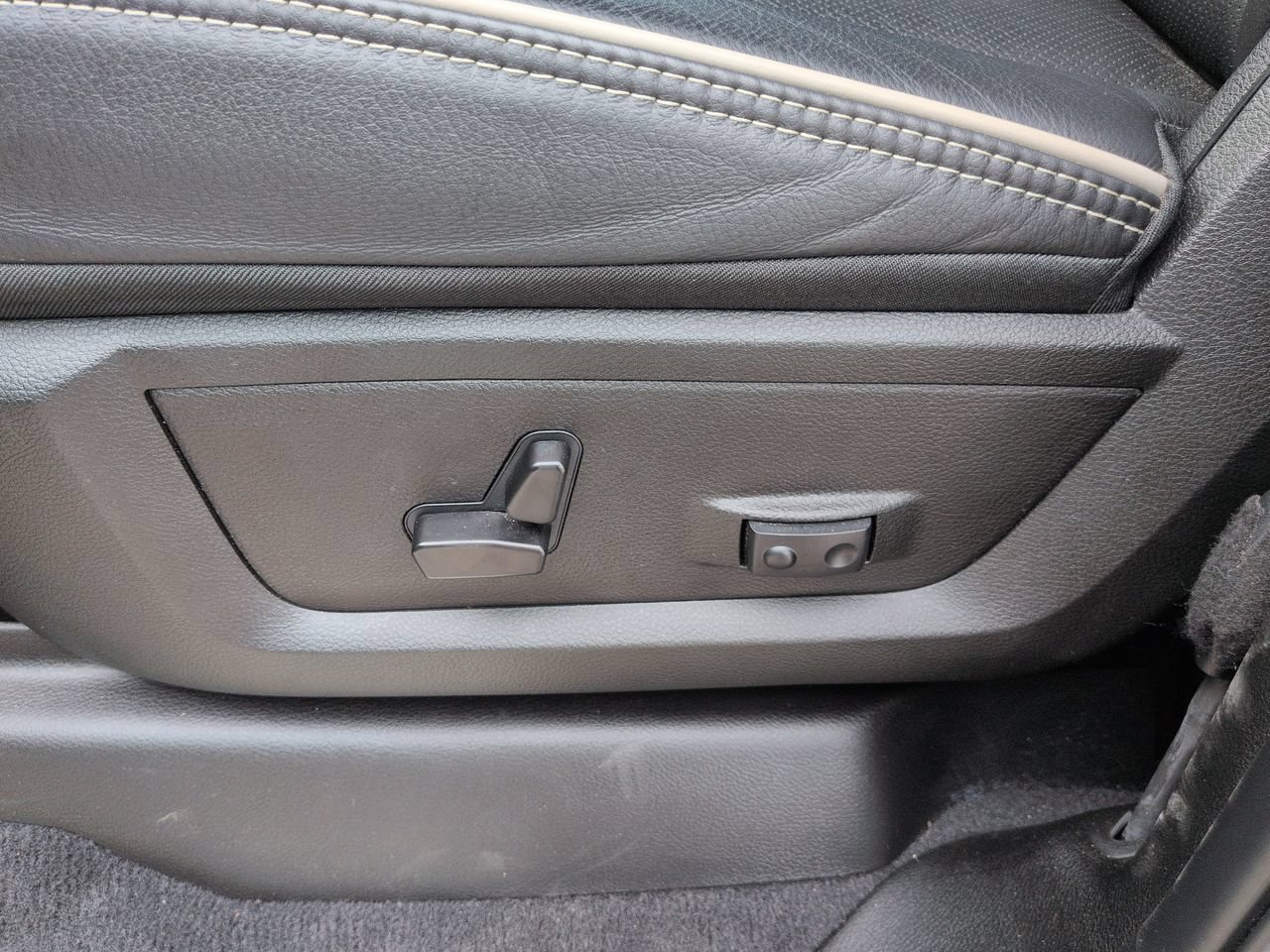 Used 2025 RAM 2500 Limited AWD/4WD image 20