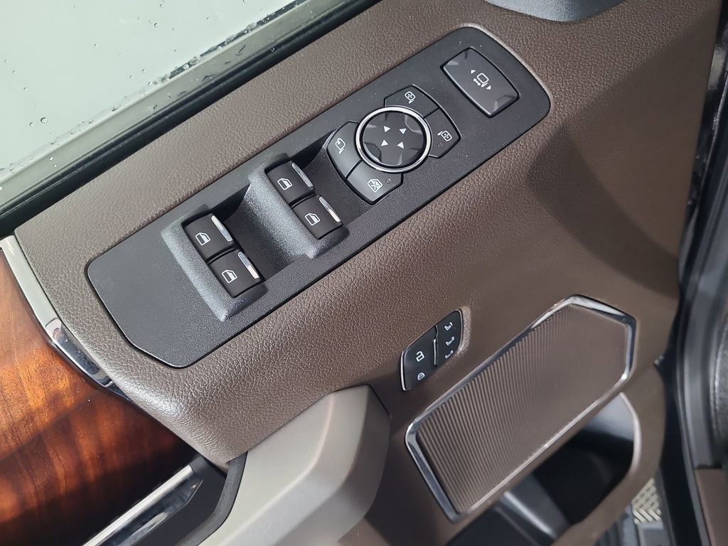 Used 2021 Ford F250 King Ranch w/ King Ranch Ultimate Package AWD/4WD image 19