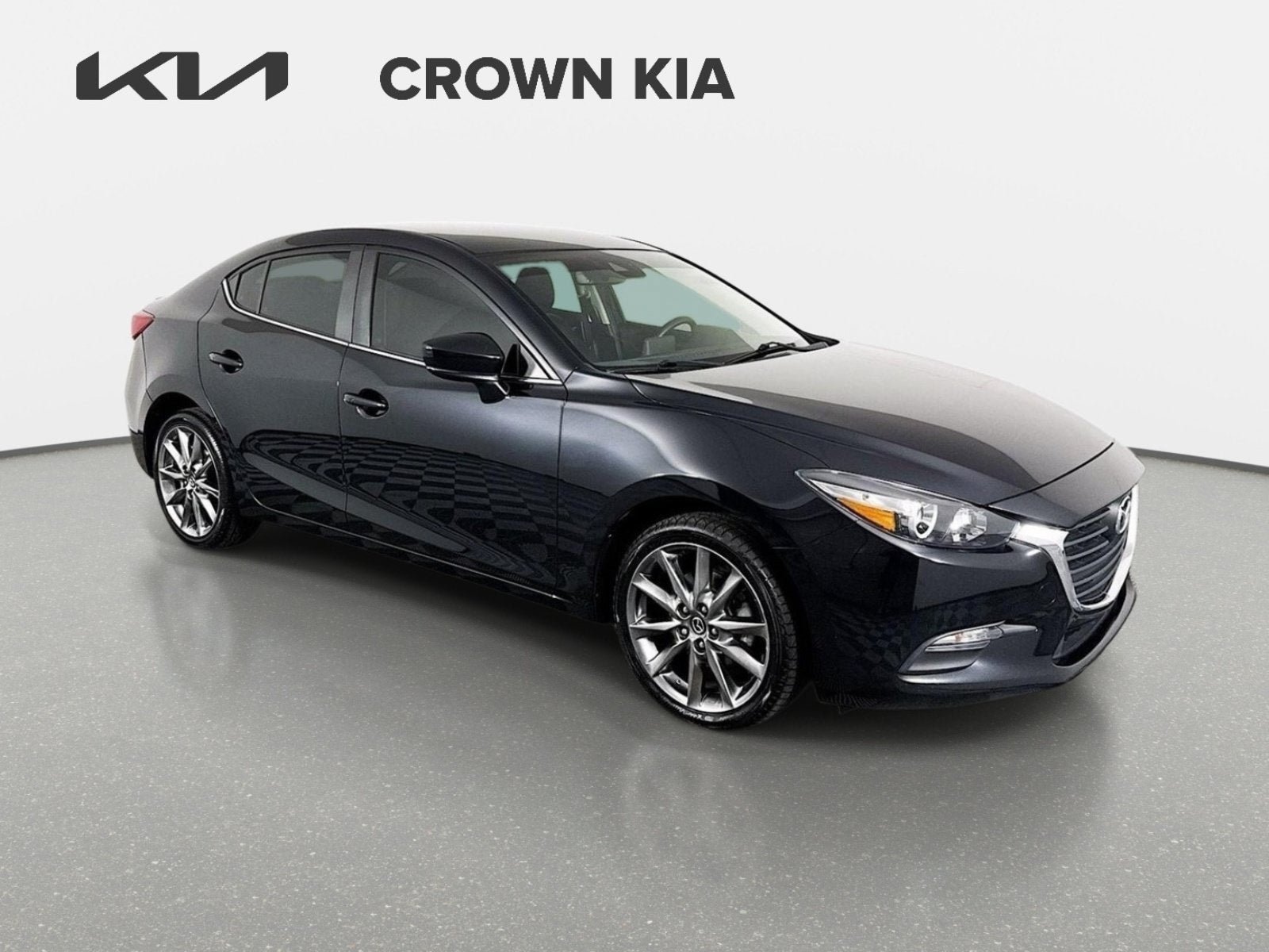 Used 2018 MAZDA MAZDA3 Touring FWD image 3