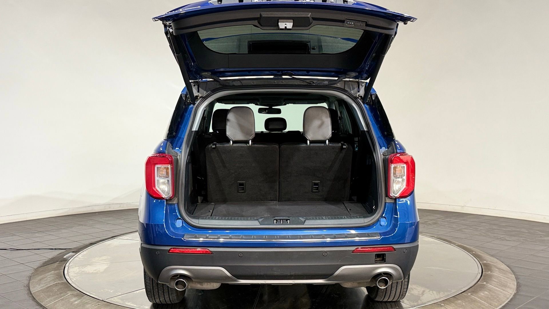 Used 2021 Ford Explorer Limited w/ Equipment Group 301A image 34