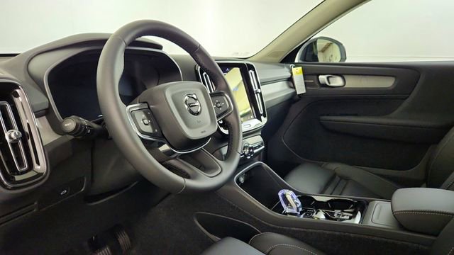 New 2026 Volvo XC40 B5 Ultra w/ Climate Package AWD/4WD image 12