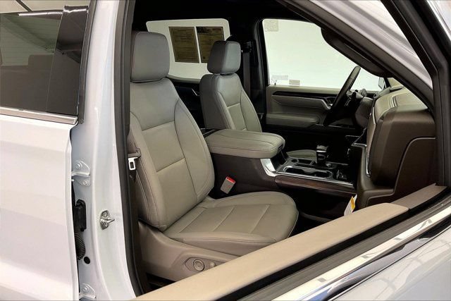 Used 2026 GMC Sierra 1500 SLT w/ SLT Premium Package AWD/4WD image 6