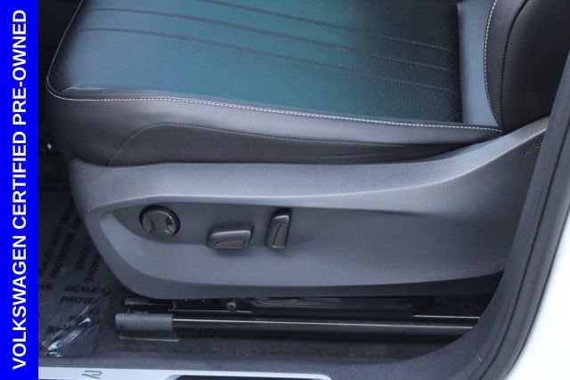 Used 2024 Volkswagen Tiguan SE R-Line image 17