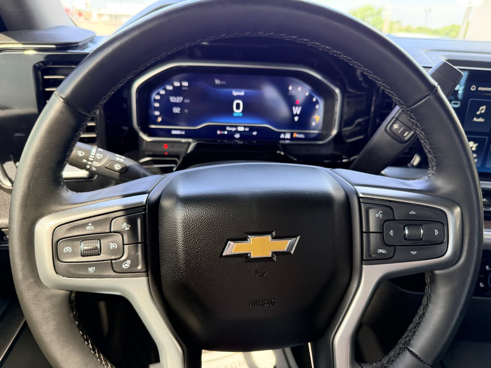 Used 2023 Chevrolet Silverado 1500 LT AWD/4WD image 14
