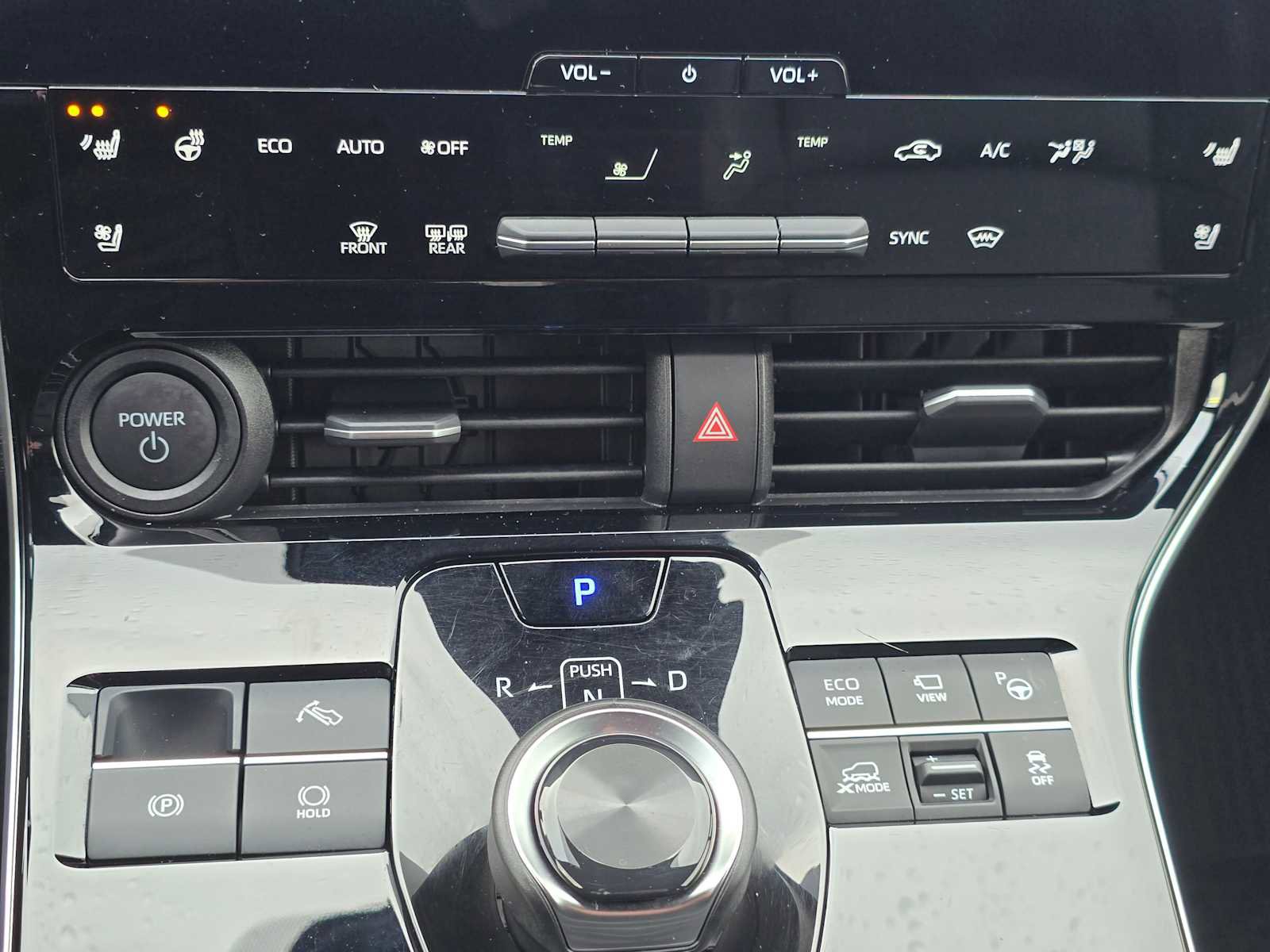 Used 2024 Toyota bZ4X Limited image 31