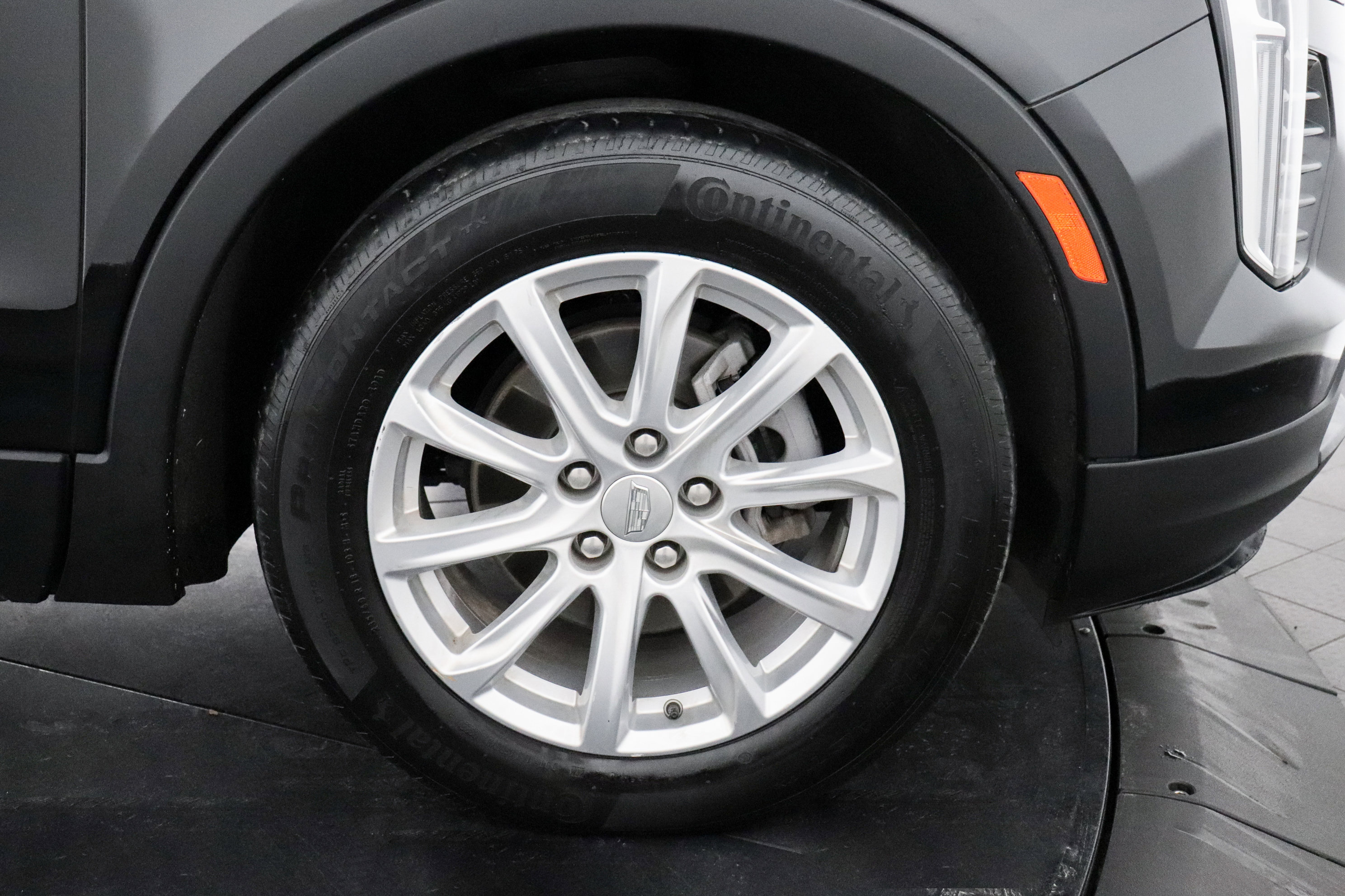 Used 2023 Cadillac XT4 Luxury image 9