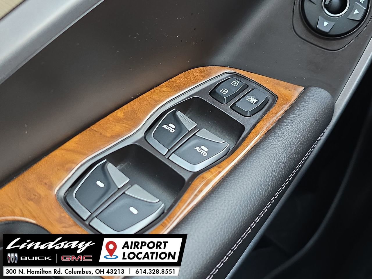 Used 2015 Hyundai Santa Fe Sport w/ Option Group 04 image 24