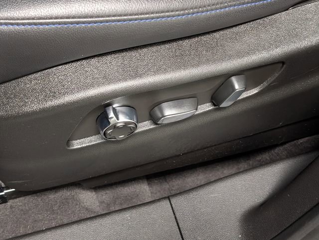 Used 2024 Cadillac XT4 Sport image 10