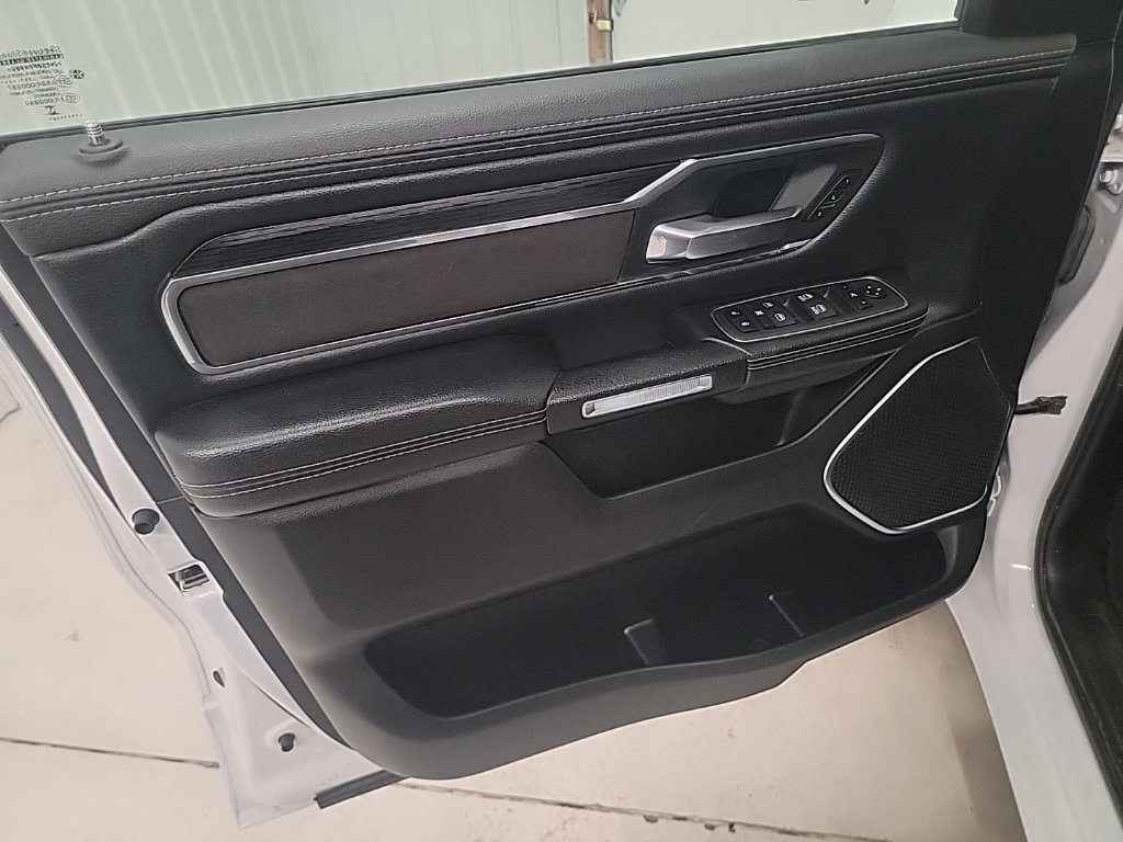 Used 2024 RAM 1500 Laramie image 11