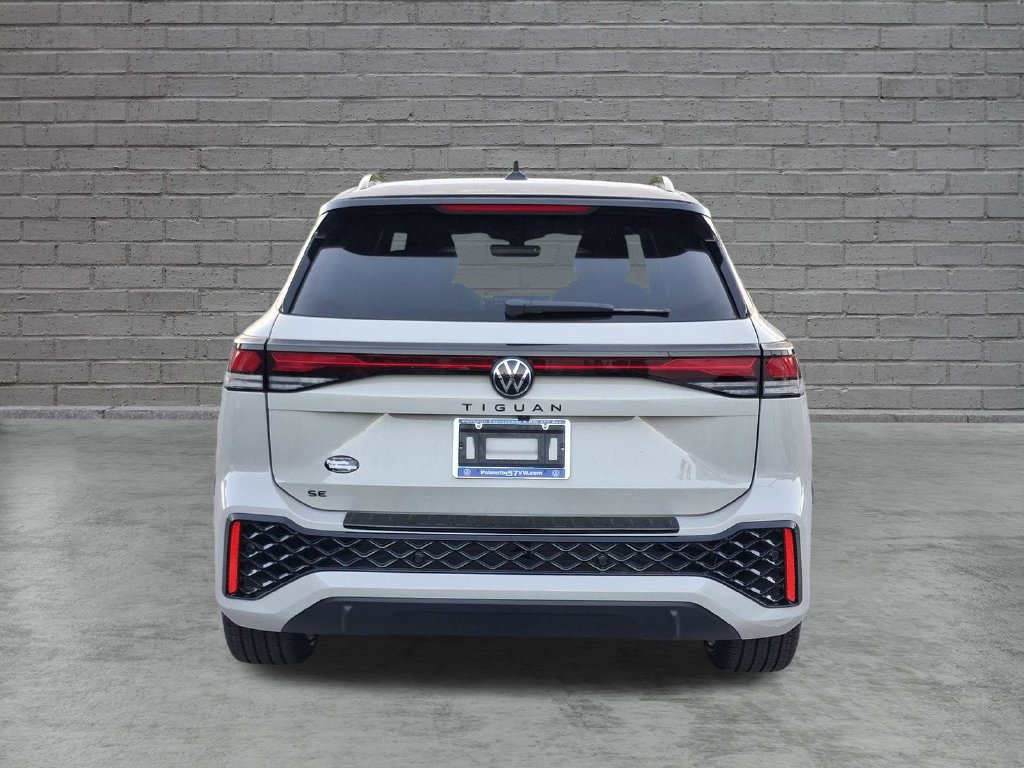 New 2026 Volkswagen Tiguan SE R-Line FWD image 4