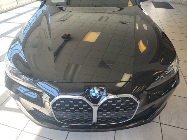 Used 2022 BMW 430i Gran Coupe w/ Premium Package 2 RWD image 4