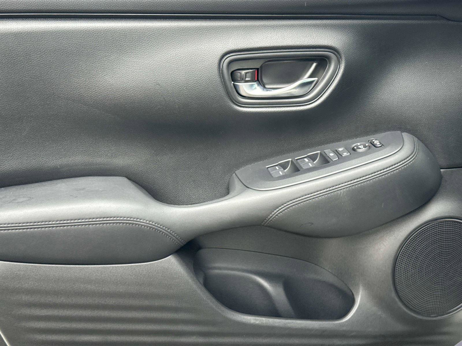 Certified 2023 Honda HR-V LX image 16