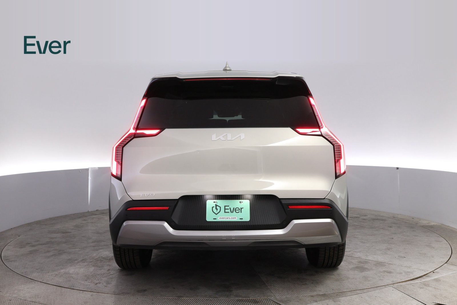 Used 2024 Kia EV9 Light Long Range RWD image 15