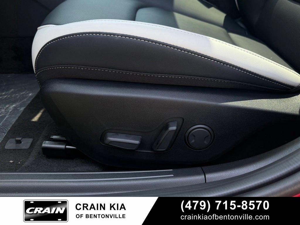 New 2026 Kia K4 EX w/ GT-Line Premium Package FWD image 11